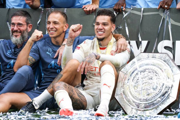 中展现了其 中展现了其